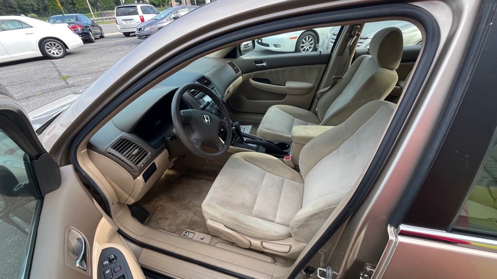 2004 Honda Accord Image 6