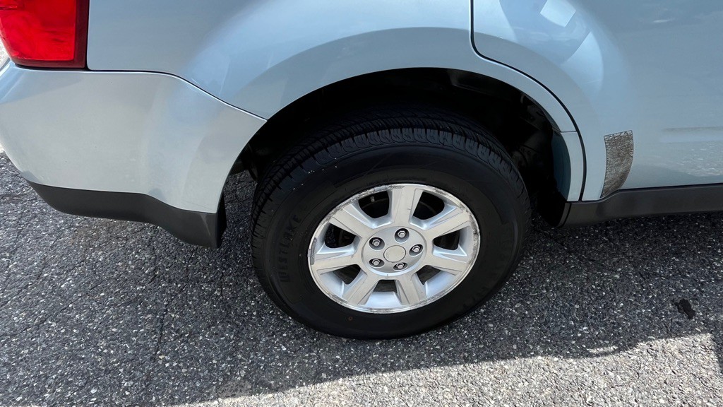 2008 Mazda Tribute Image 8