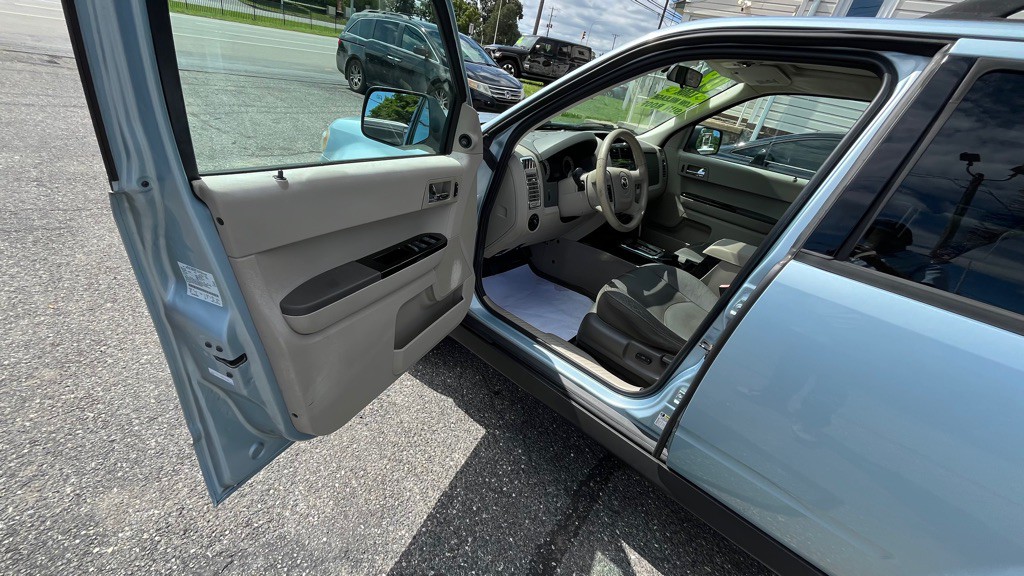 2008 Mazda Tribute Image 10