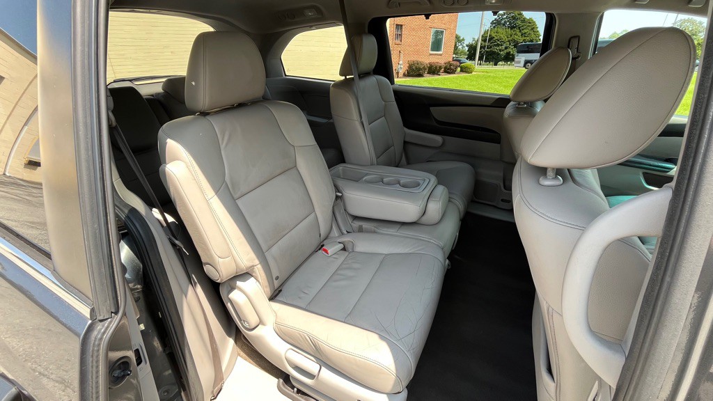 2013 Honda Odyssey Image 13