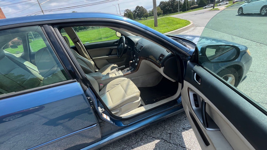 2008 Subaru Legacy Image 12