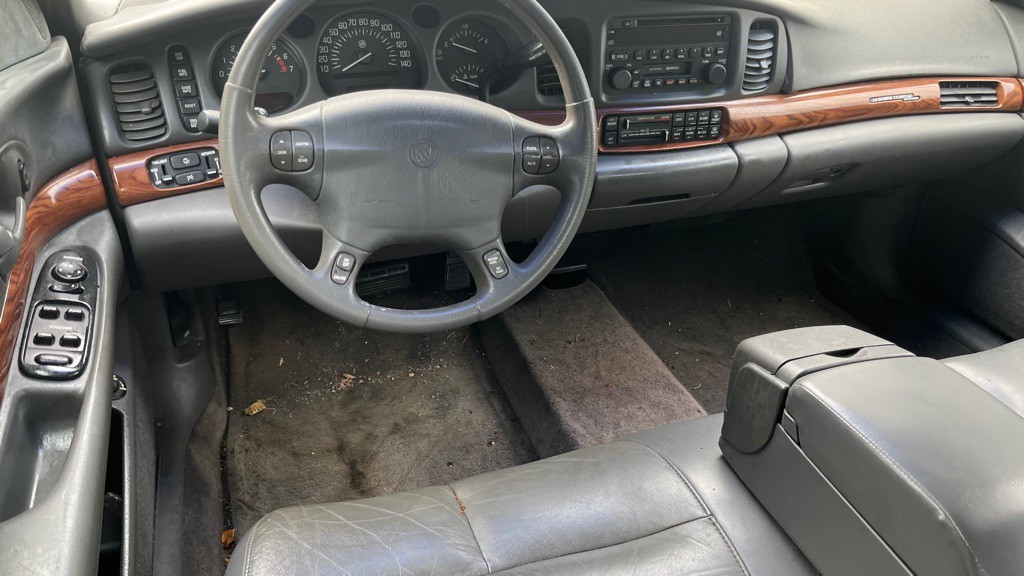 2002 Buick LeSabre Image 9