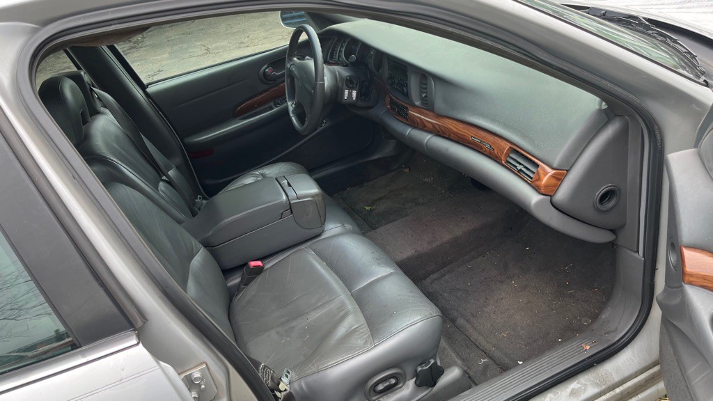 2002 Buick LeSabre Image 10