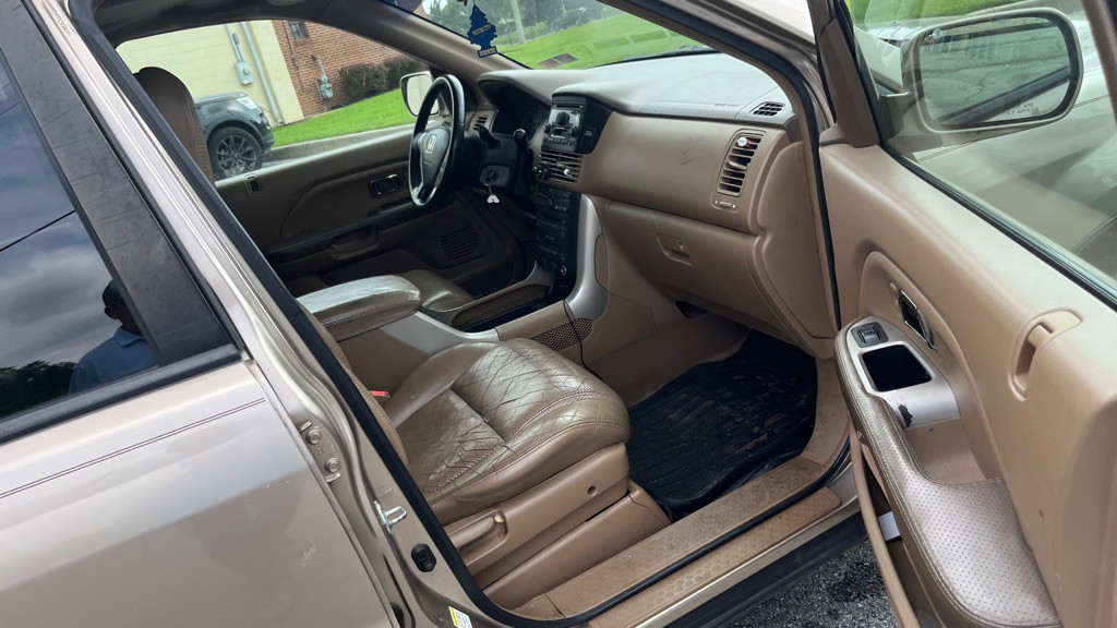 2005 Honda Pilot Image 10