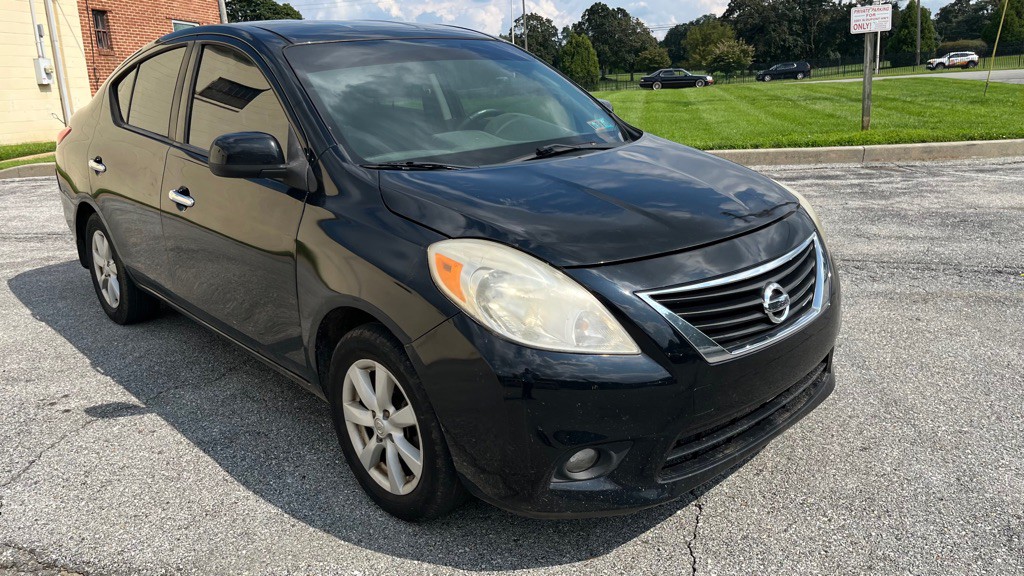2012 Nissan Versa Image 7