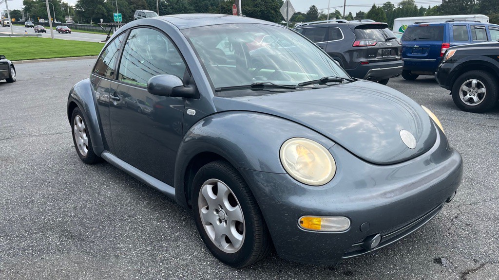 2003 Volkswagen Beetle Image 2