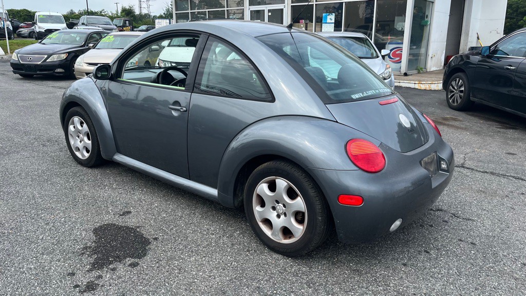 2003 Volkswagen Beetle Image 4