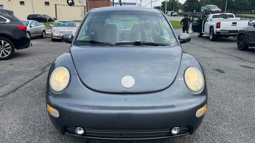2003 Volkswagen Beetle Image 5
