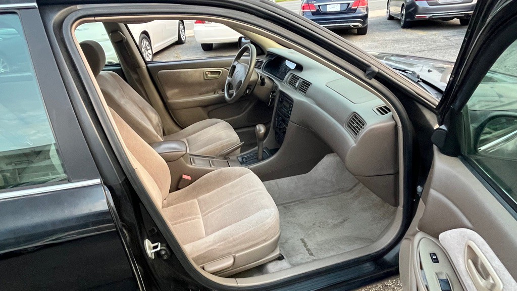 1999 Toyota Camry Image 14
