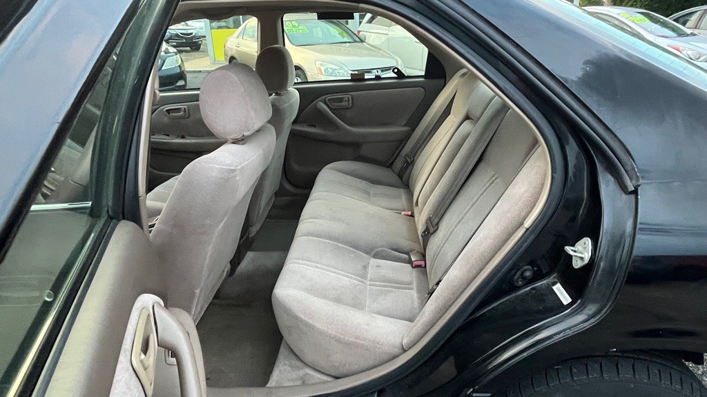 1999 Toyota Camry Image 17