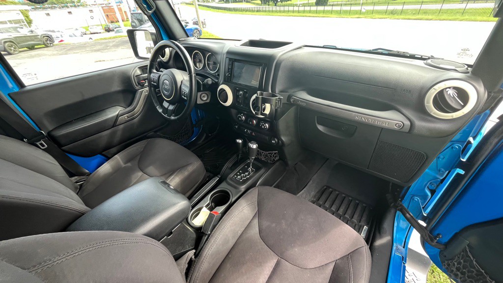2015 Jeep Wrangler Unlimited Image 12
