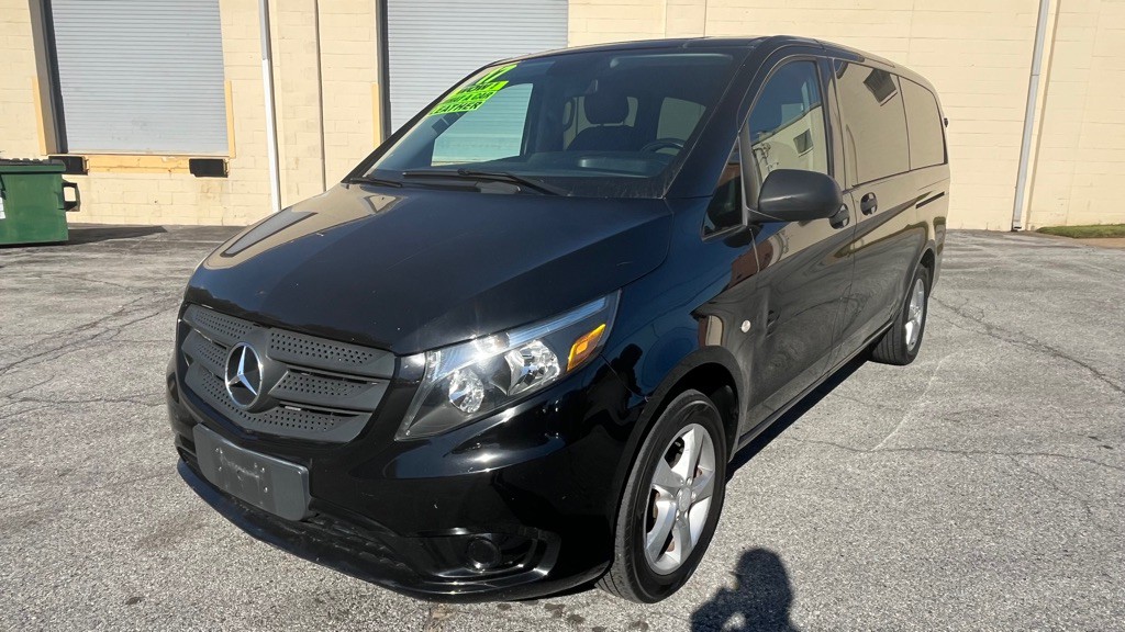 2017 Mercedes-Benz Metris Image 2