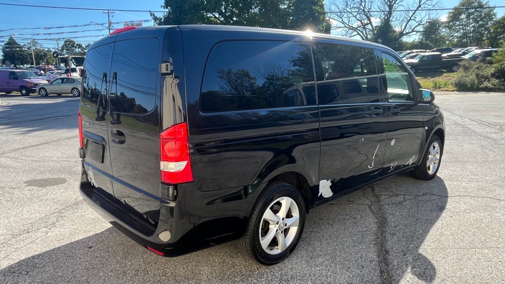 2017 Mercedes-Benz Metris Image 5