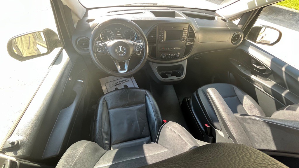 2017 Mercedes-Benz Metris Image 16