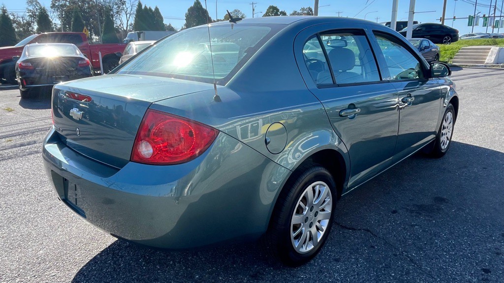 2010 Chevrolet Cobalt Image 6