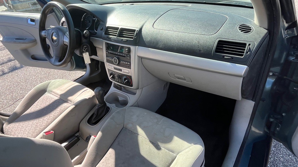 2010 Chevrolet Cobalt Image 13