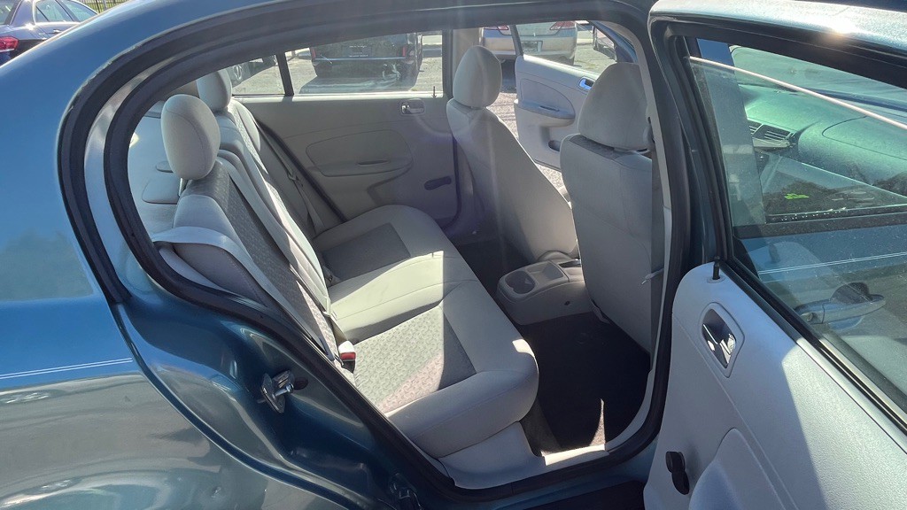 2010 Chevrolet Cobalt Image 16