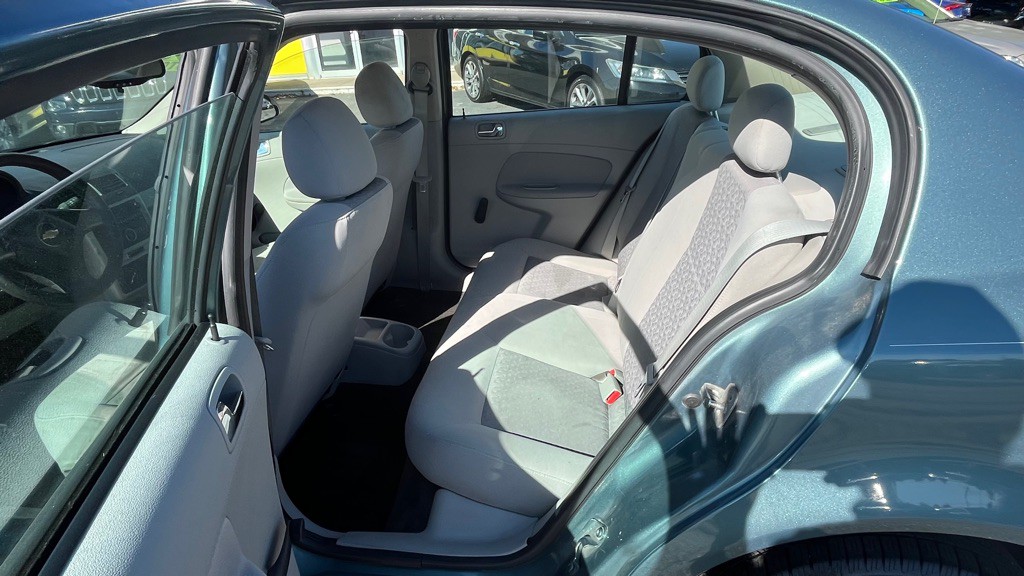 2010 Chevrolet Cobalt Image 18