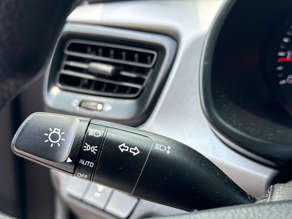 2023 Kia Rio Image 17