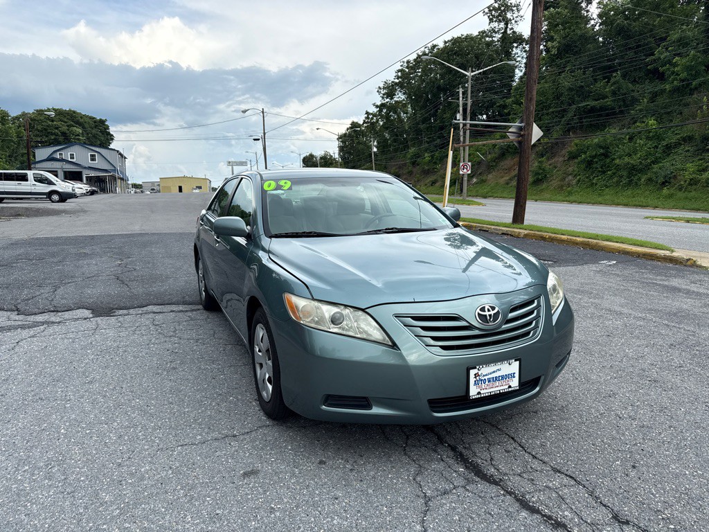 2009 Toyota Camry Image 2