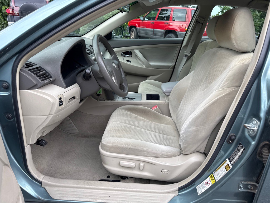 2009 Toyota Camry Image 5