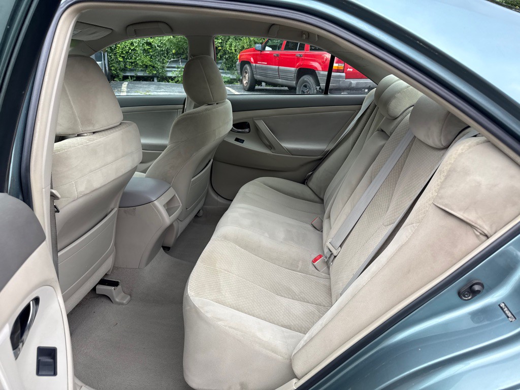 2009 Toyota Camry Image 6
