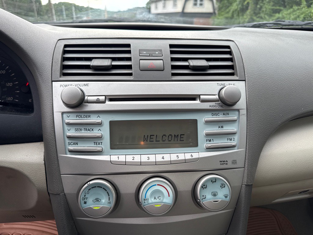2009 Toyota Camry Image 13