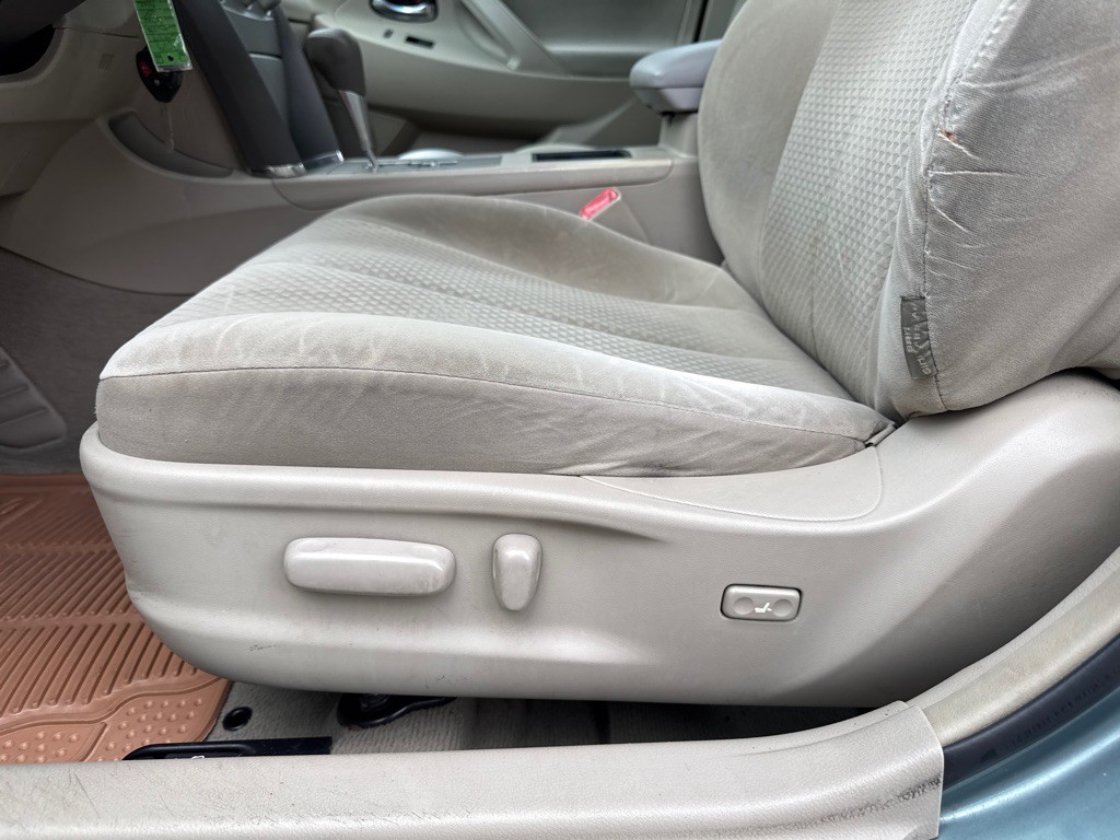 2009 Toyota Camry Image 18