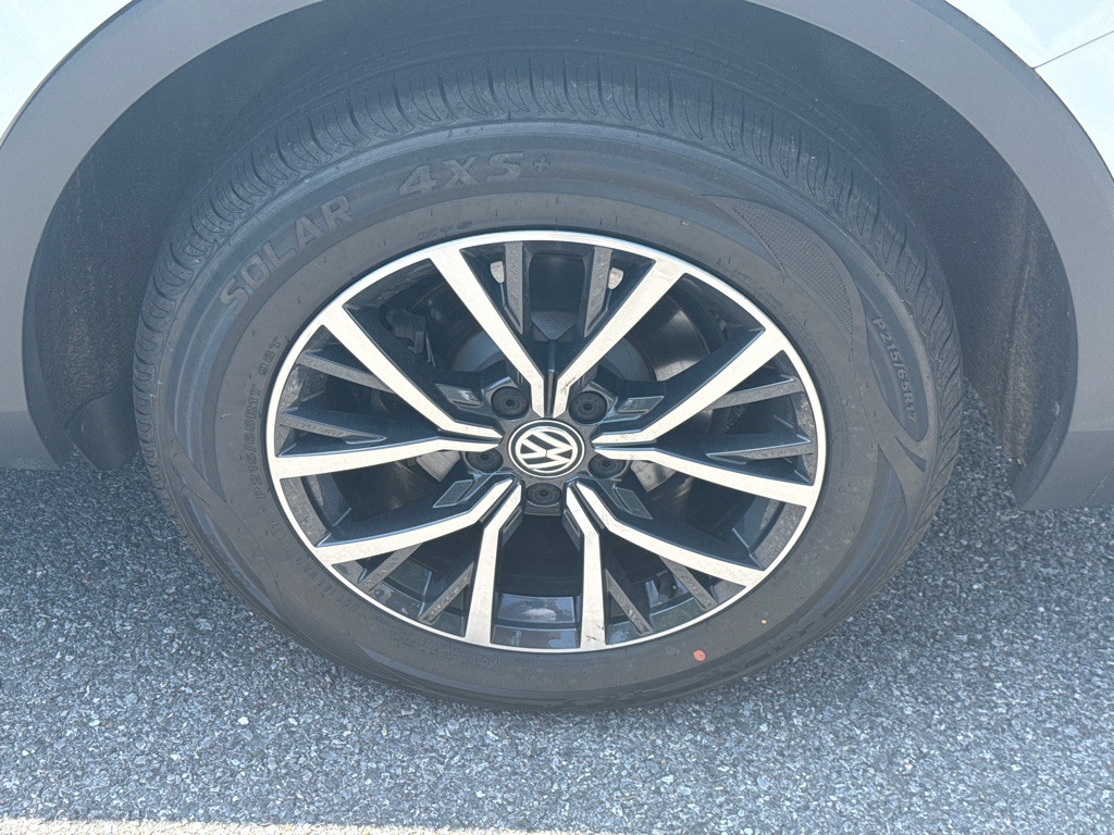 2021 Volkswagen Tiguan Image 10