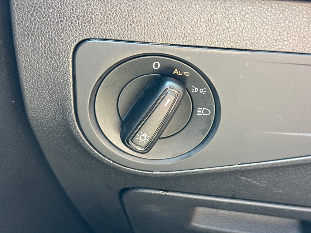 2021 Volkswagen Tiguan Image 17