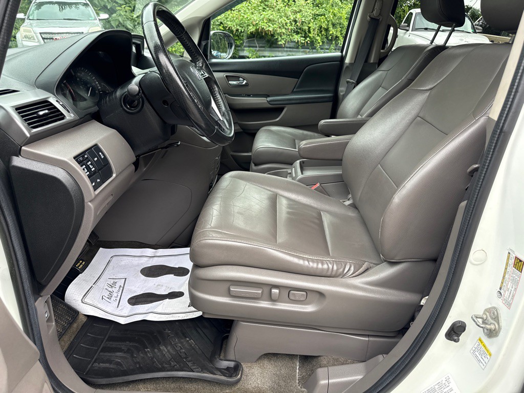 2014 Honda Odyssey Image 5