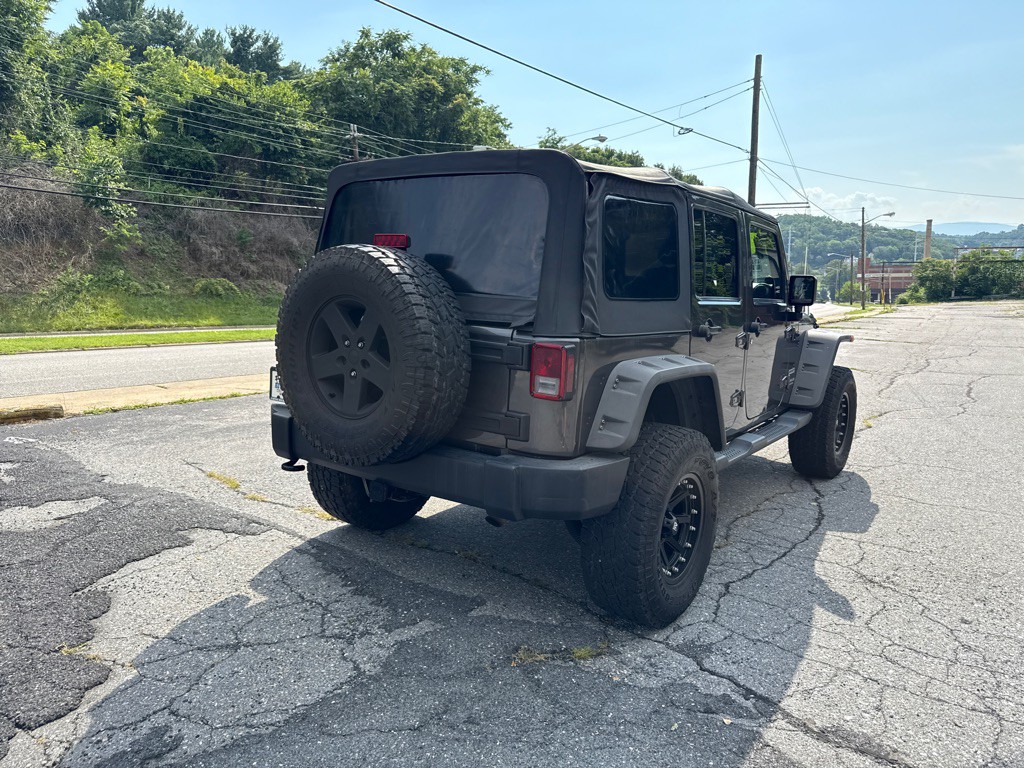2014 Jeep Wrangler Unlimited Image 3
