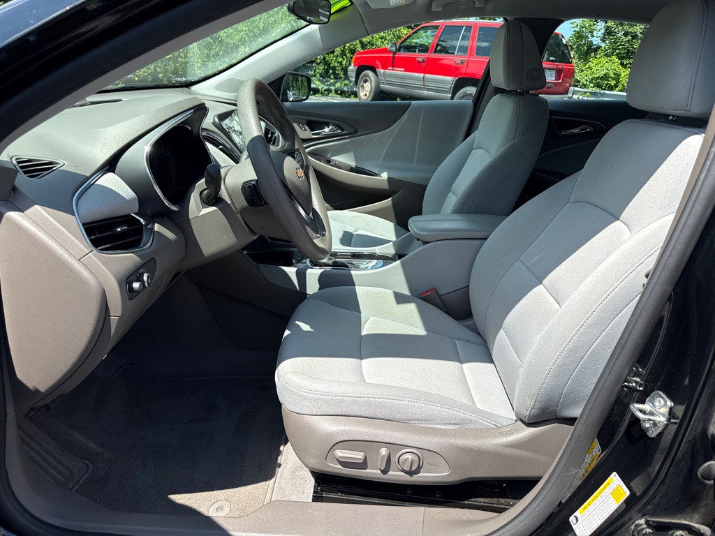 2021 Chevrolet Malibu Image 5