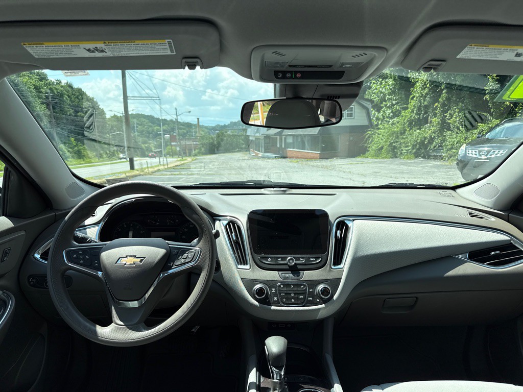 2021 Chevrolet Malibu Image 14