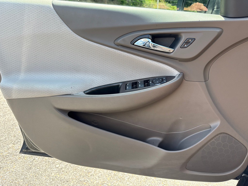 2021 Chevrolet Malibu Image 21