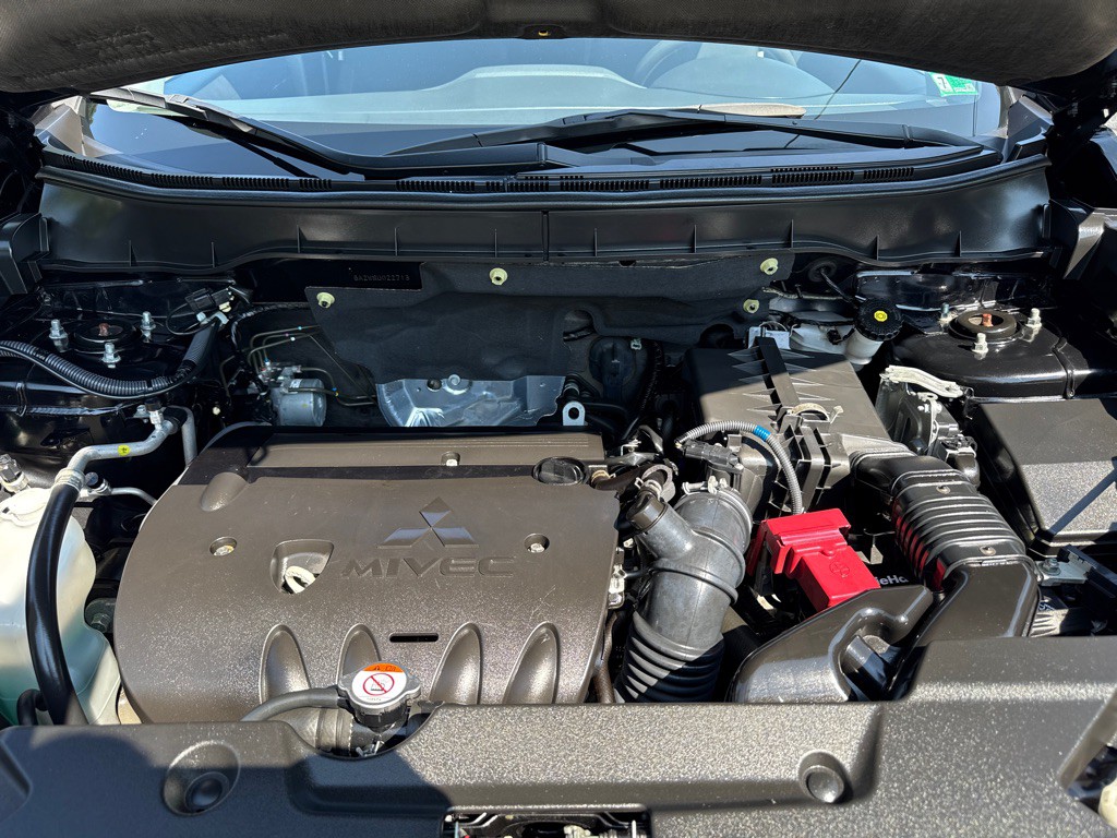 2022 Mitsubishi Outlander Image 7