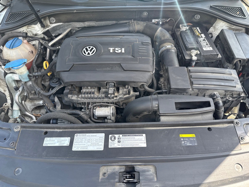 2016 Volkswagen Passat Image 11