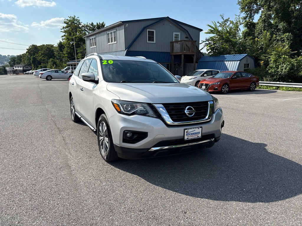 2020 Nissan Pathfinder Image 2