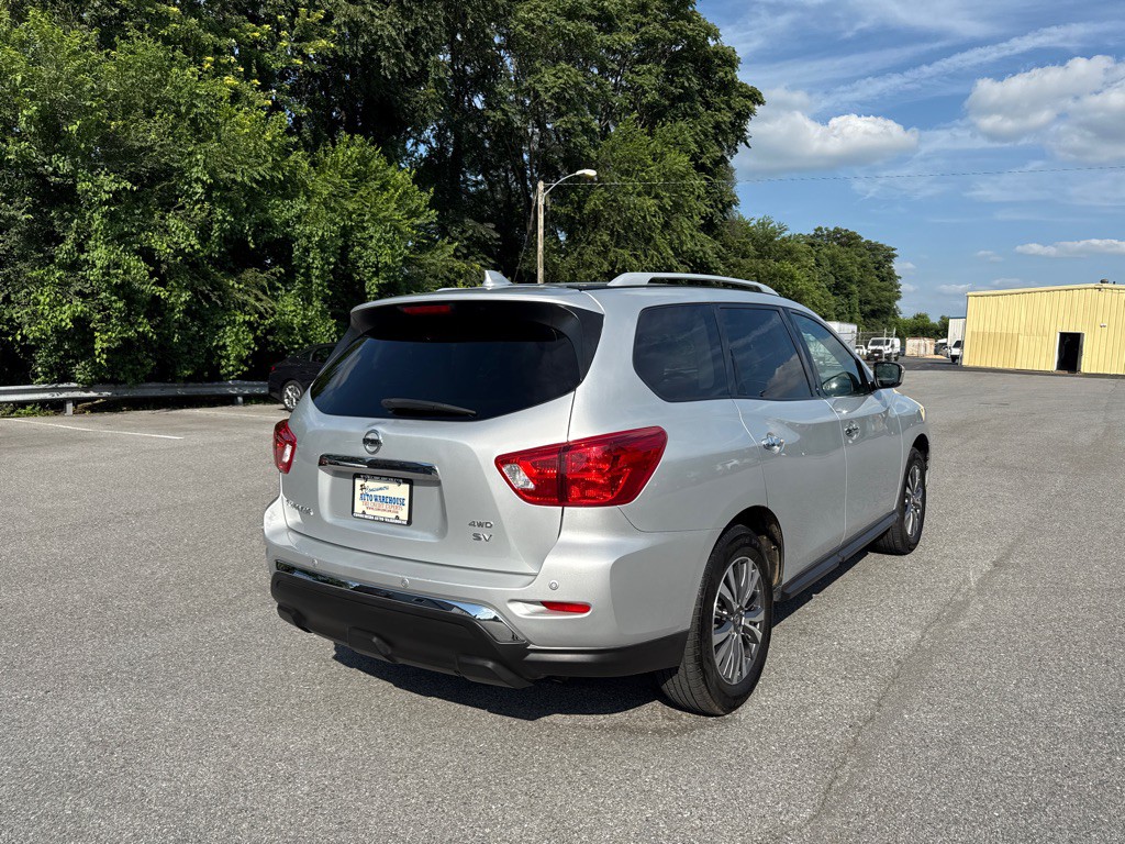 2020 Nissan Pathfinder Image 3