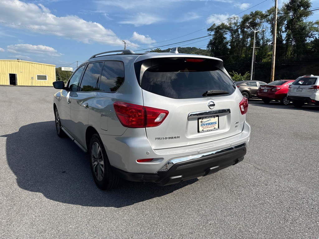 2020 Nissan Pathfinder Image 4
