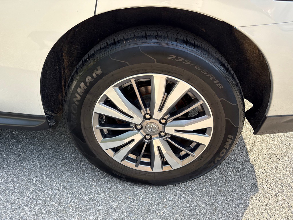 2020 Nissan Pathfinder Image 12