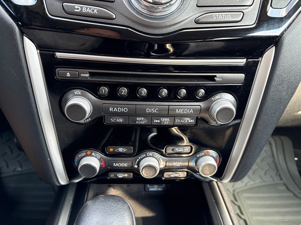 2020 Nissan Pathfinder Image 16
