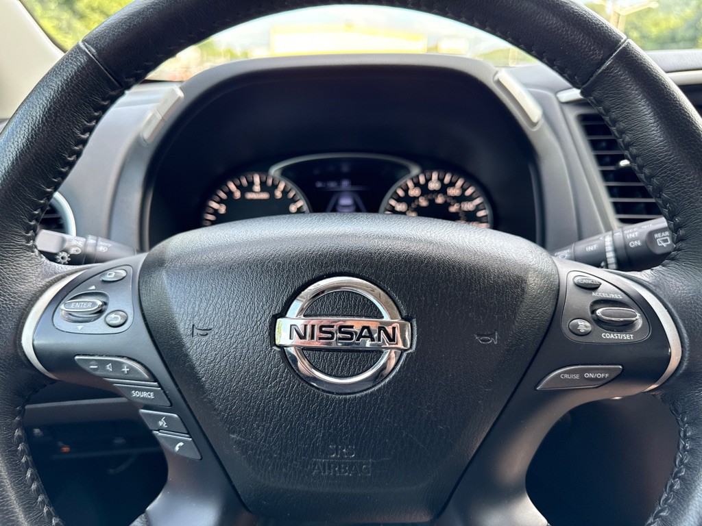2020 Nissan Pathfinder Image 18