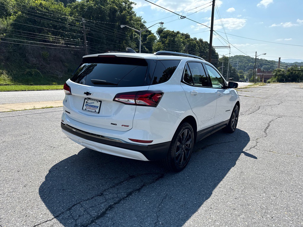 2022 Chevrolet Equinox Image 3