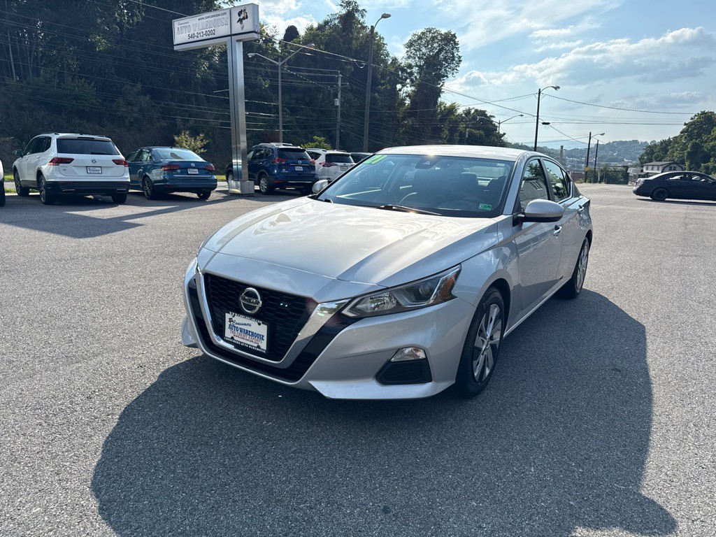 2021 Nissan Altima Image 1