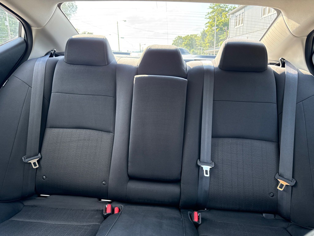 2021 Nissan Altima Image 12