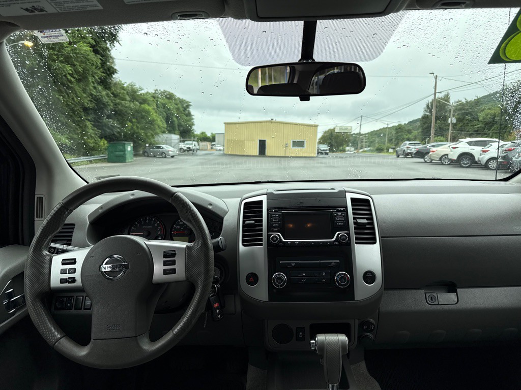2018 Nissan Frontier Image 12