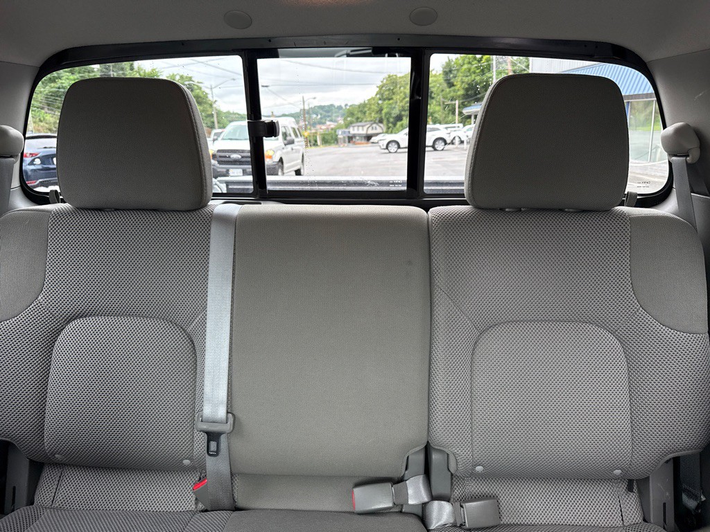 2018 Nissan Frontier Image 13