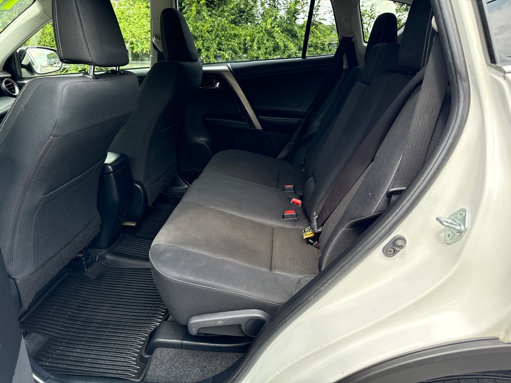 2018 Toyota Rav4 Image 6