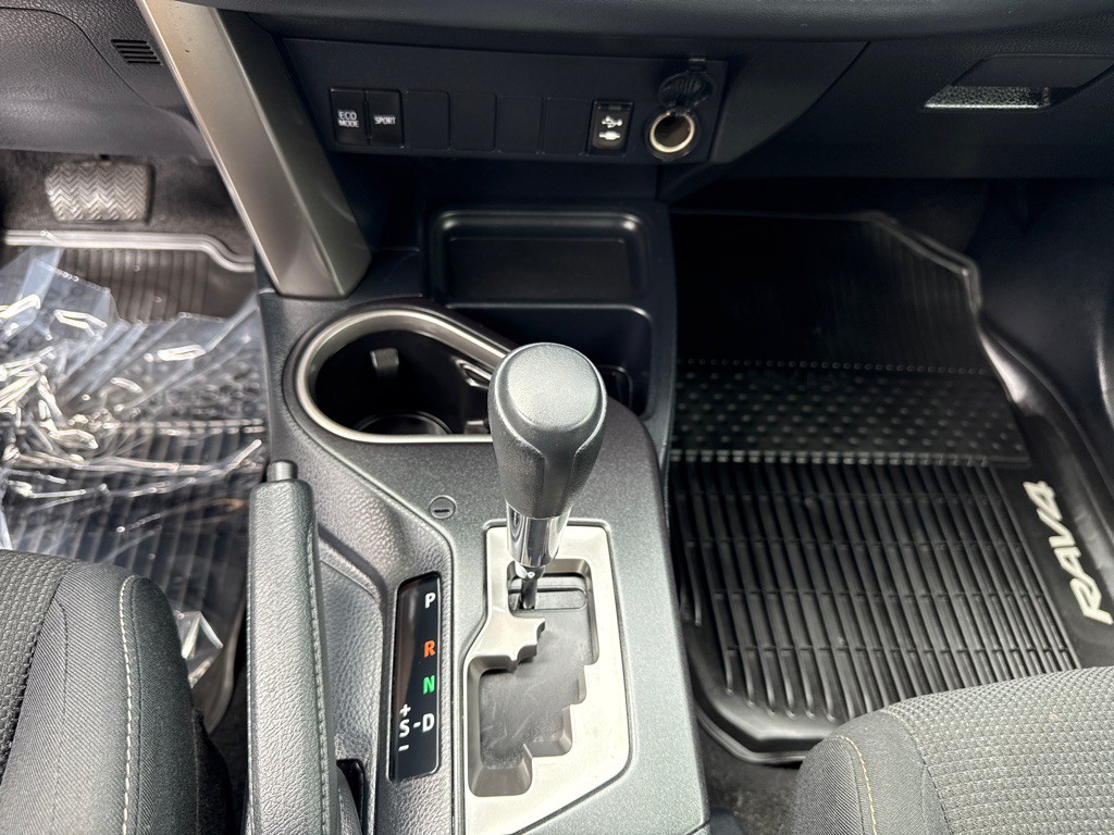 2018 Toyota Rav4 Image 17
